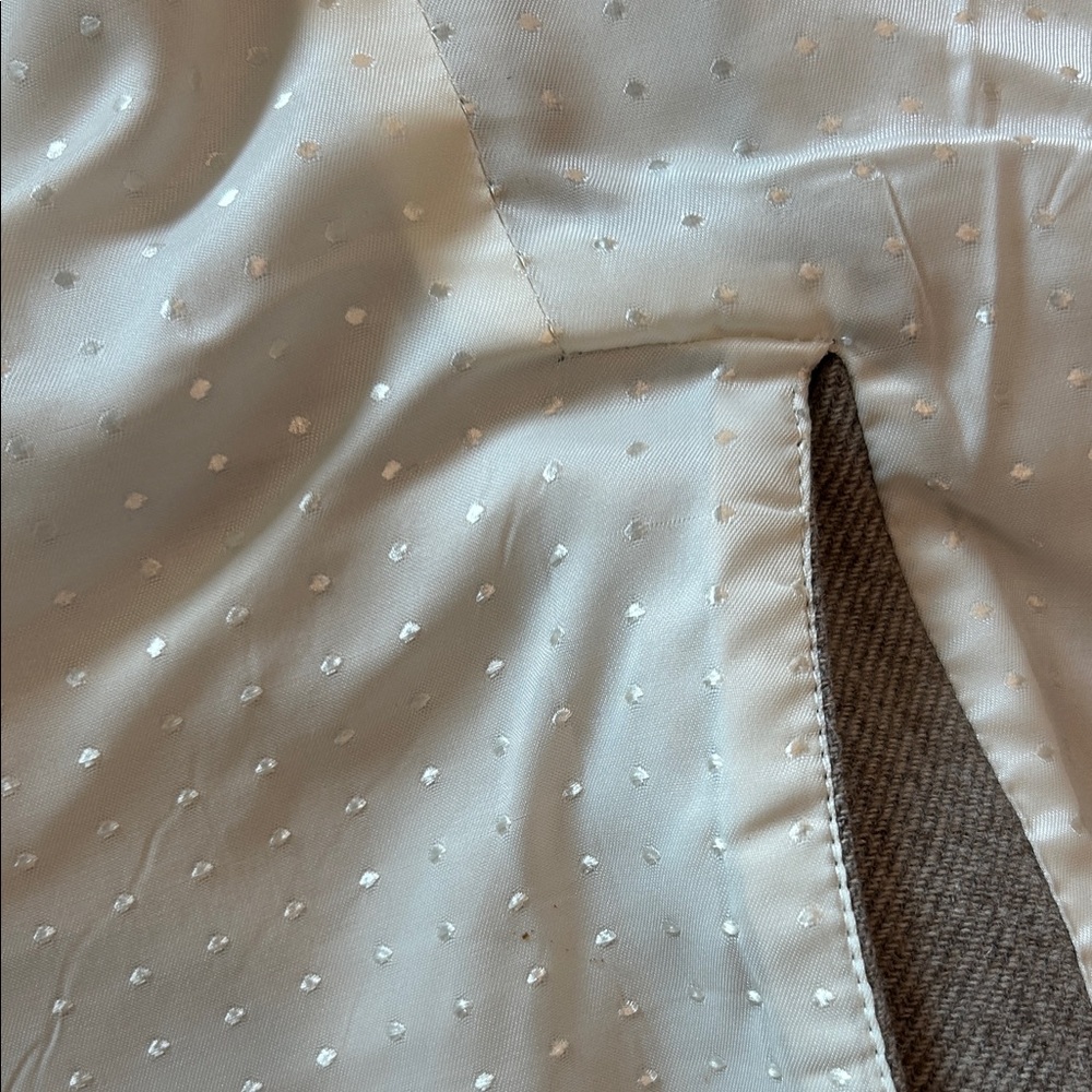 Banana Republic, size 2, tan Blazer with Button Details - Picture 4 of 7
